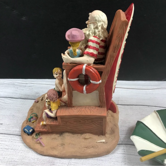Lifeguard Christmas Santa Statuette by Beachcombers 1996 - Picture 6 of 12